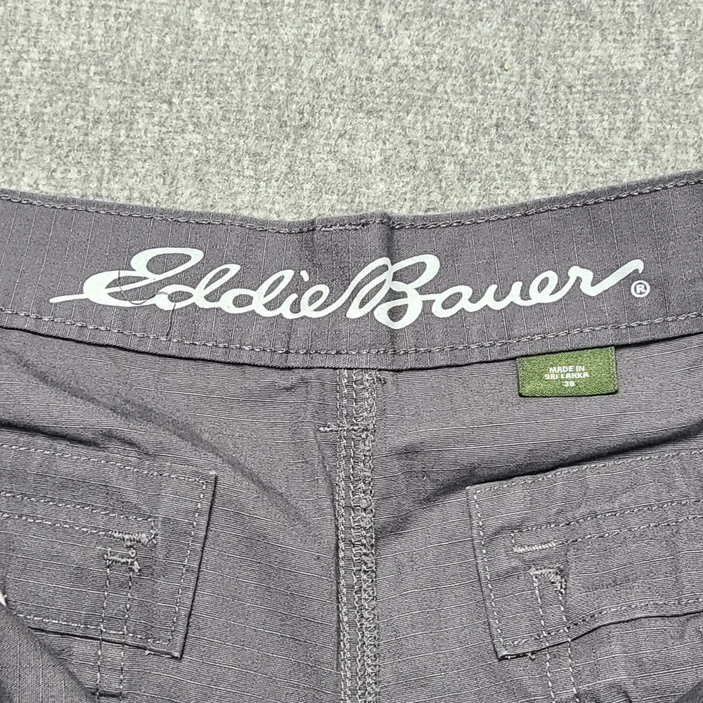 Eddie Bauer Mens Cargo Shorts Gray Size 36 Cotton‎ Flat Front Pockets Outdoor